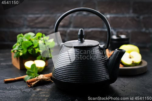 Image of tea in teapot