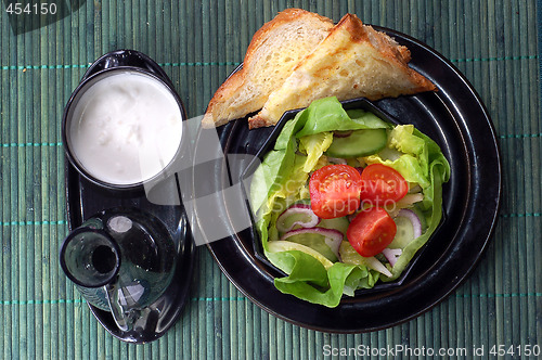 Image of Fresh salad with tomatoes