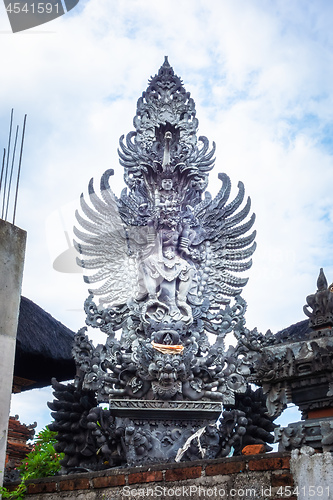 Image of a Hindu statue in Bali Indonesia