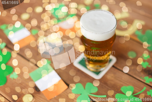 Image of glass of beer and st patricks day party props