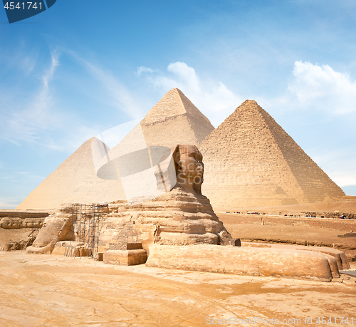 Image of Great sphinx and pyramids