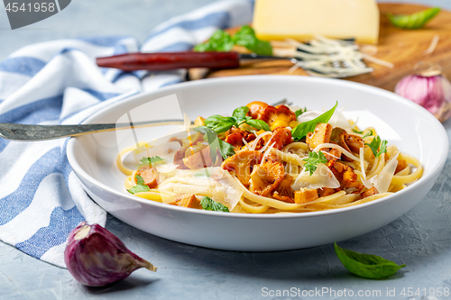 Image of Linguine with fried wild chanterelles.