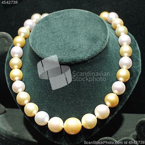 Image of Pearl Necklace