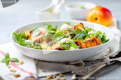 Image of Salad with nectarines and peppermint pesto sauce.