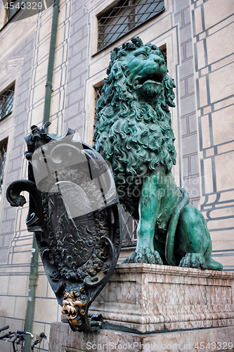 Image of Bavarian lion statue at Munich Residenz palace