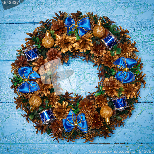 Image of Christmas wreath top view