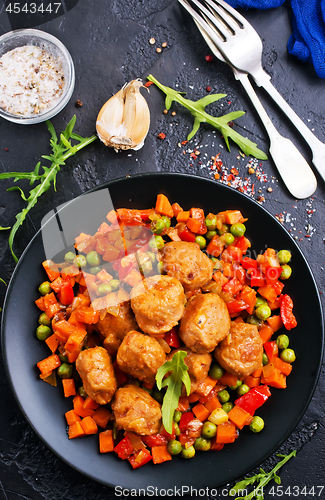 Image of vegetables with meatballs