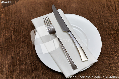 Image of Cutlery on a teble