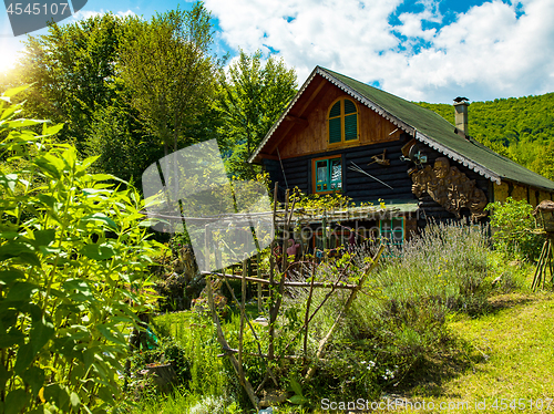 Image of wooden  cotage house