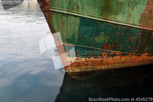 Image of Rusty ship