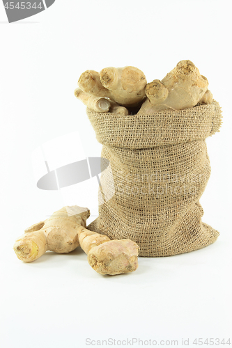 Image of Ginger roots. 