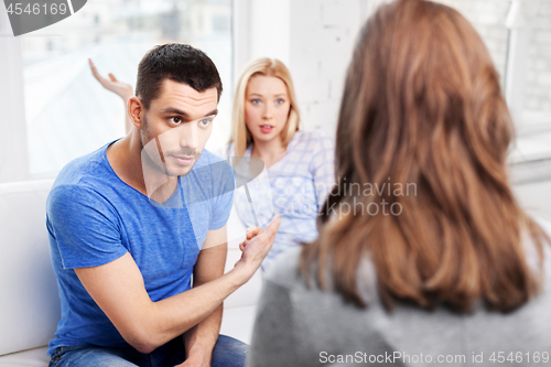 Image of couple with problem at family psychologist office