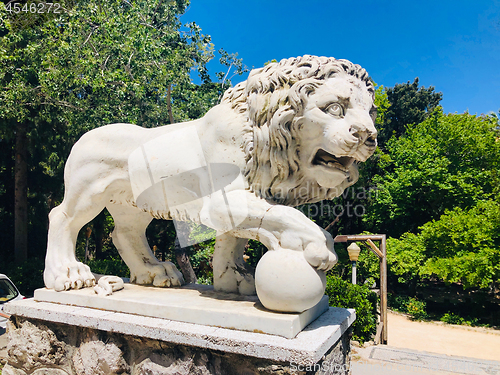 Image of Statuette of lion in Rodini Park 