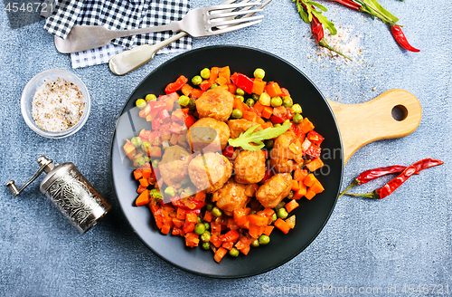 Image of vegetables with meatballs