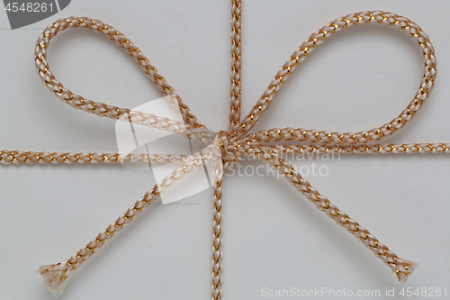 Image of Gold String Bow