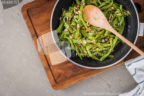 Image of Green beans with roasted almonds