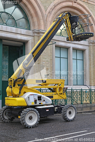 Image of Articulated Boom Lift