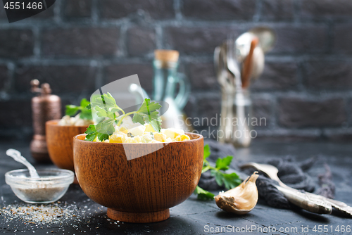 Image of salad with corn and chicken