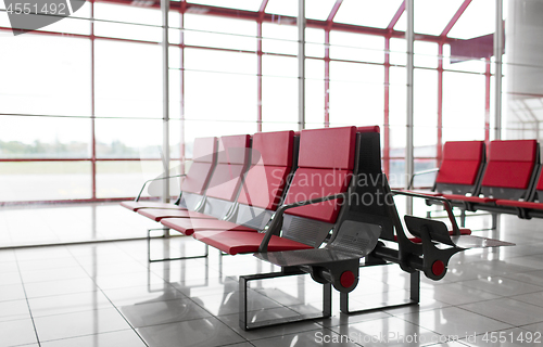 Image of empty seats at airport terminal
