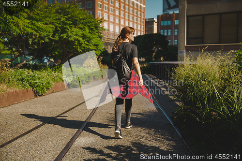 Image of NYC girl, on the HighLine Park