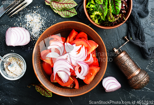 Image of tomato salad