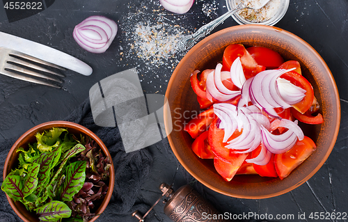 Image of tomato salad