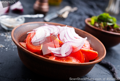 Image of tomato salad