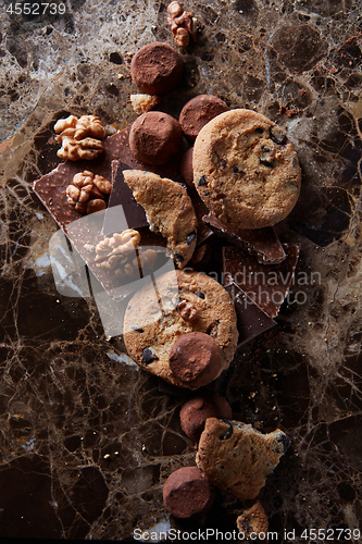 Image of chocolate chip cookies