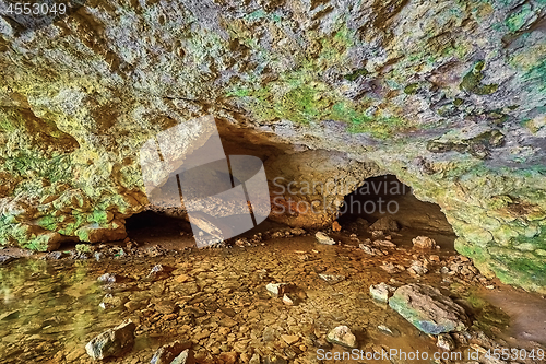 Image of Maarata Cave in National Park
