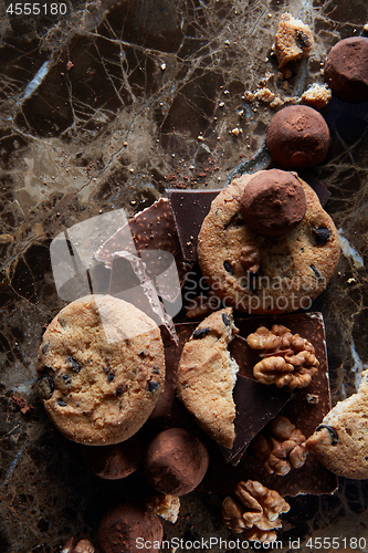 Image of Fresh chocolate chip cookies