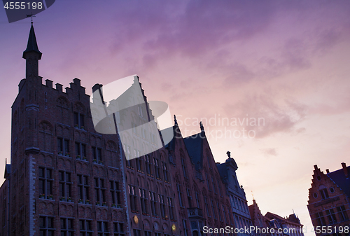 Image of Burg square with the City Hall