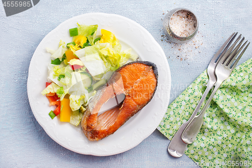 Image of salmon with salad