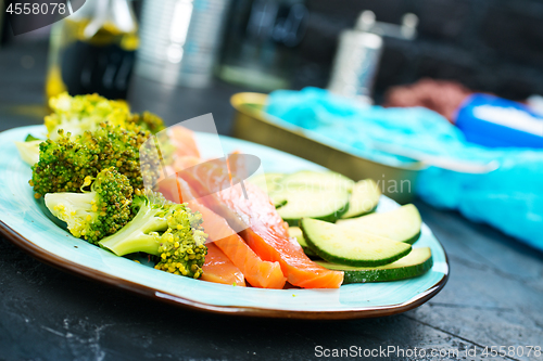 Image of salmon with vegetables