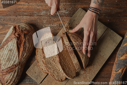 Image of Sliced bread on a board