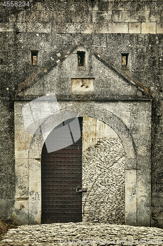 Image of Main Entrance to the Fort