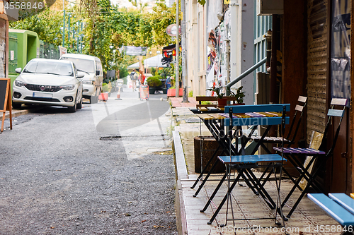 Image of cafe in the narrow streets of Istanbul