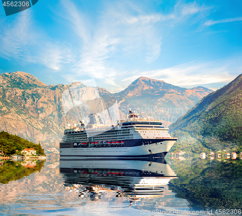 Image of Cruise liner ship