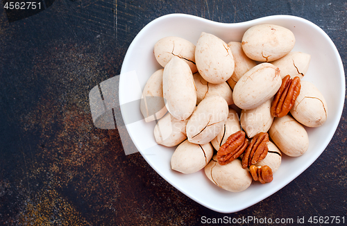Image of pecan nuts