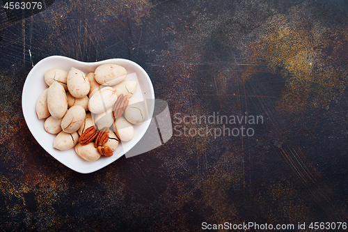 Image of pecan nuts