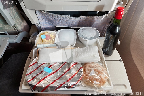 Image of Airline food on the tray