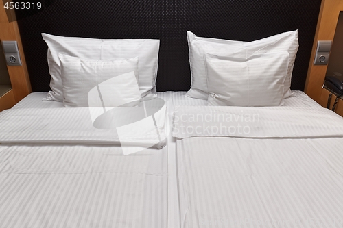 Image of Hotel bed closeup