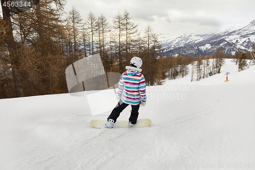 Image of Snowboarder on the slope