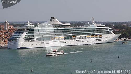 Image of Cruiser in Venice