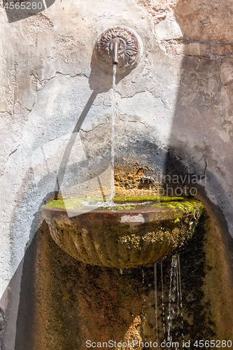 Image of old fountain in Italy