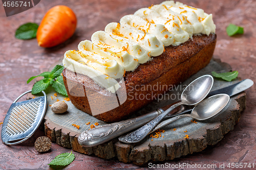 Image of Homemade carrot cake with cottage cheese cream.