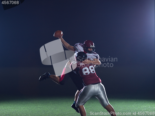 Image of American football players in action