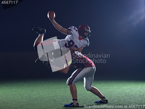 Image of American football players in action