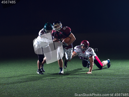 Image of American football players in action