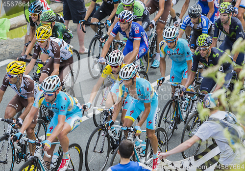 Image of Yellow Jersey in the Peloton - Tour de France 2014