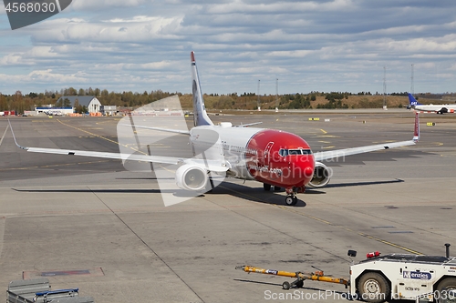 Image of Plane boarding at the terminal